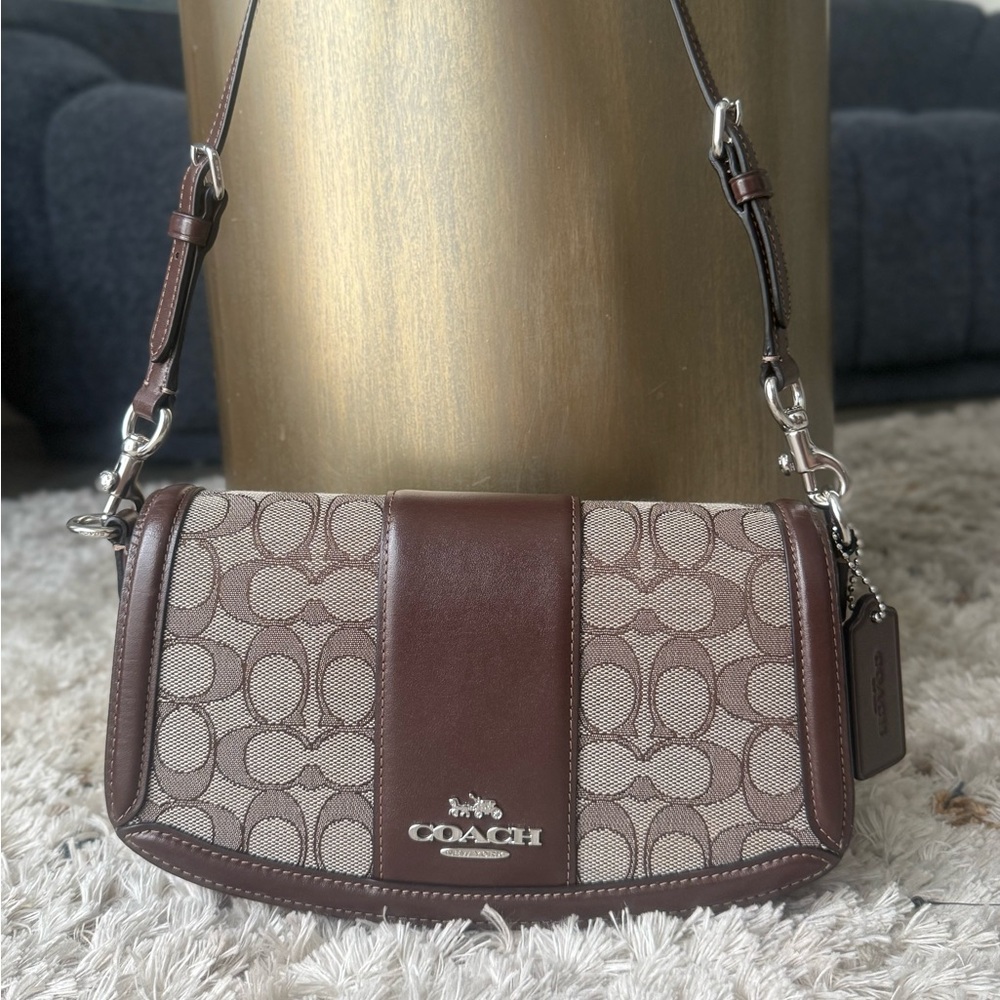 COACH 2024 ANDREA SIGNATURE SHOULDER BAG